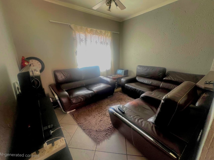 2 Bedroom Property for Sale in Waterval East North West